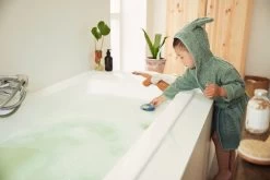 Jollein Pale Pink 1-2jr Badjas 060-808-00090 -Babywinkel Verkoop Sfeerfoto Badjas Jollein