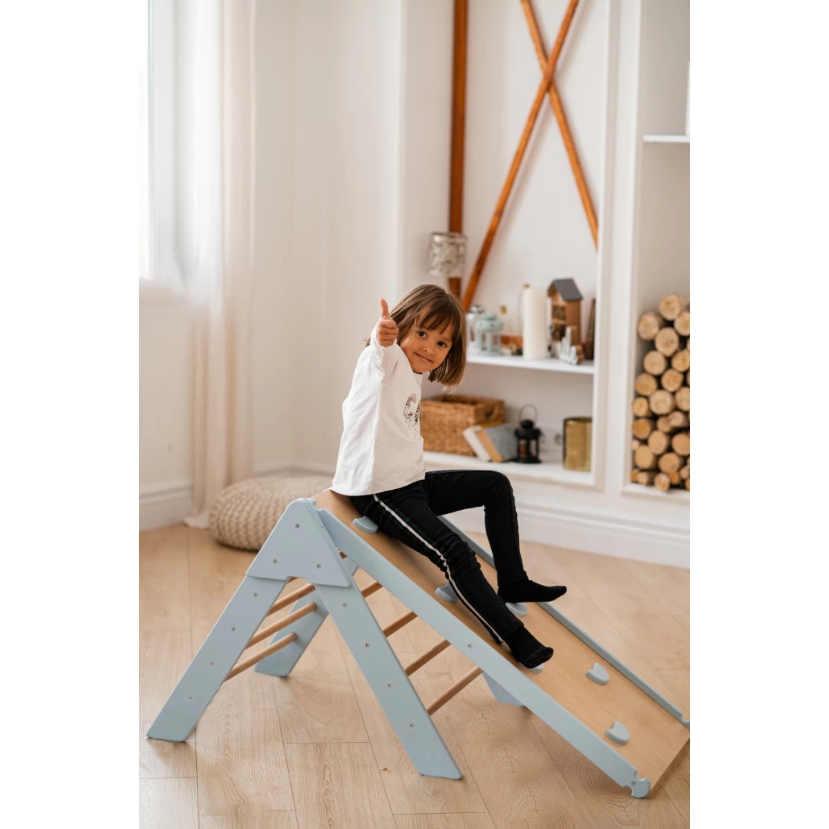 Luna Toys Blauw Houten Klimrek Met Glijbaan LU-36967 8 Luna Toys Blauw Houten Klimrek Met Glijbaan LU-36967 - Afbeelding 6