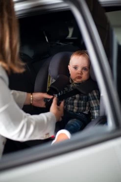 Ding Cruz Black 360° Isofix Autostoel 0-36kg DI-101919 -Babywinkel Verkoop di 101919 lifestyle 02a 3