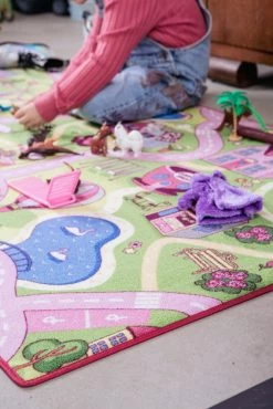 Rebel Roads Fairground Life 95x200 Cm Speelmat RSWTWGA26095200T01 -Babywinkel Verkoop rebel roads fairground life 95x200 cm speelmat rswtwga26095200t01 3