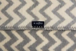 Zaffiro Grijs & Ecru Zigzag 75 X 100 Cm Wiegdeken 40771 -Babywinkel Verkoop zaffiro deken zigzag grijs wit ka1 3 2